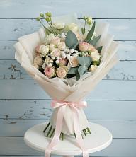 Букет цветов из:  Розы и Лизиантусы в Расшеватской