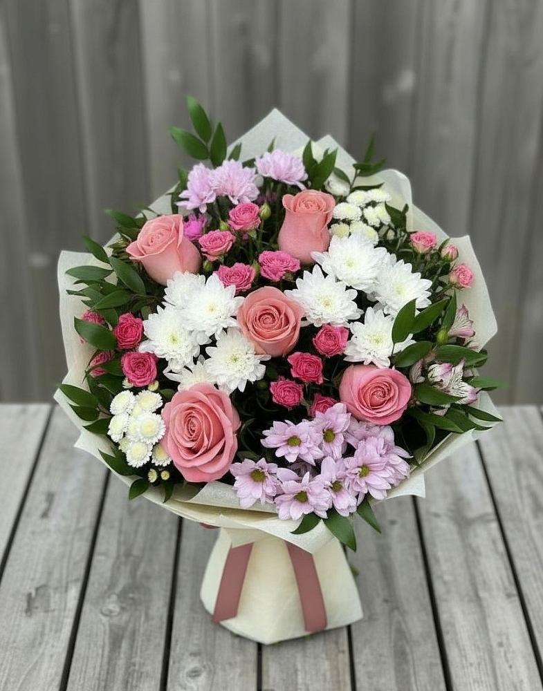 Букет цветов из: Альстромерии, Гвоздики, Розы и Хризантемы в Расшеватской