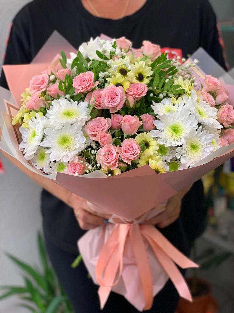 Букет цветов из: Розы и Хризантемы в Расшеватской