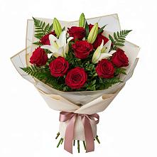 Букет цветов из:  Лилии и Розы в Расшеватской