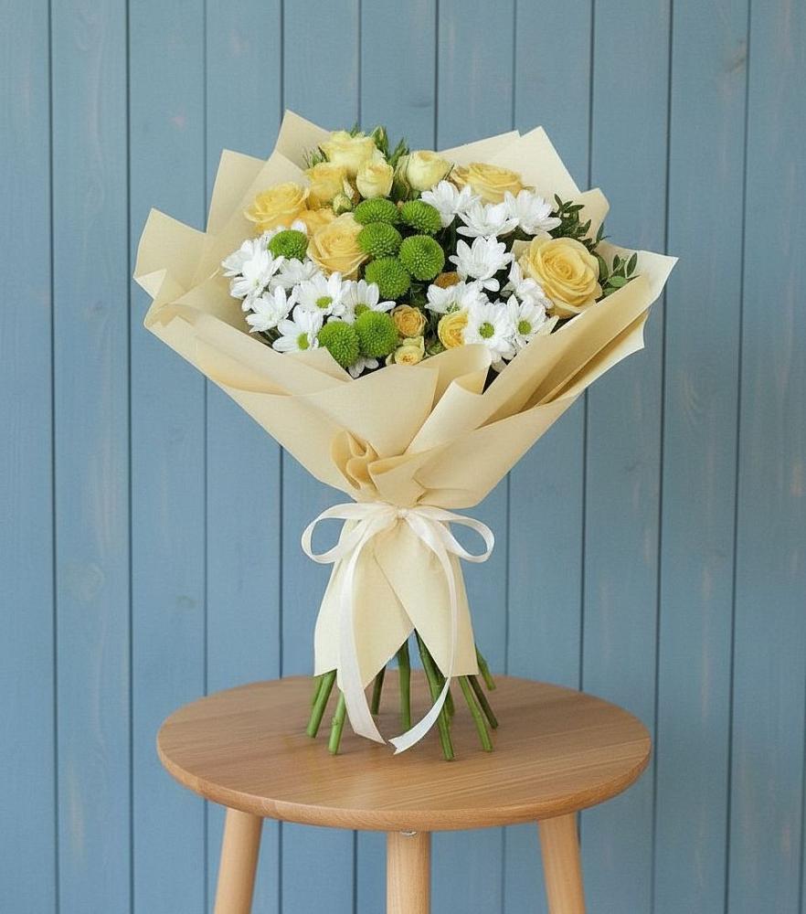 Букет цветов из: Хризантемы и Розы в Расшеватской