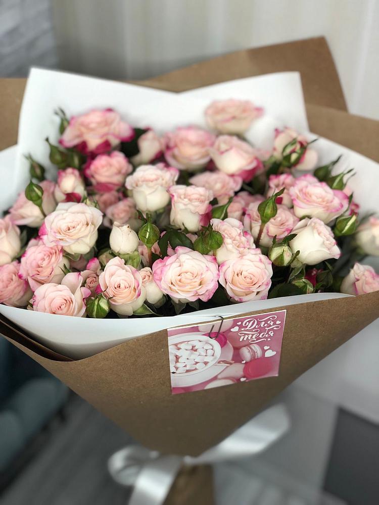 Букет цветов из: Розы в Расшеватской