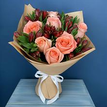 Букет цветов из:  Розы и Альстромерии #REPLACE_PRED# Расшеватской