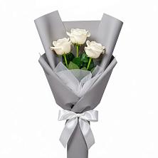Букет 3 белые розы в Расшеватской