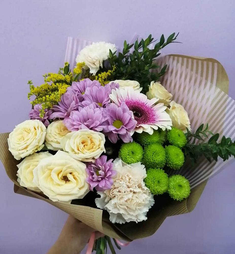 Букет цветов из: Хризантемы, Розы, Гвоздики и Герберы в Расшеватской