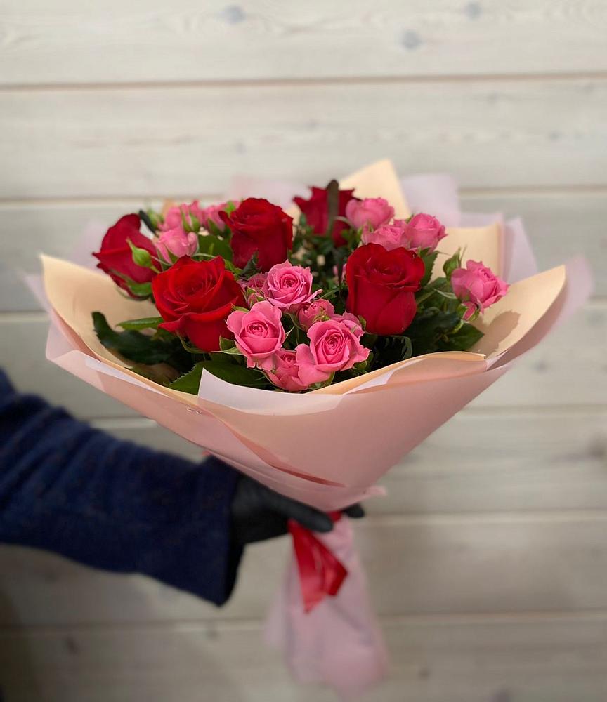 Букет цветов из: Розы в Расшеватской