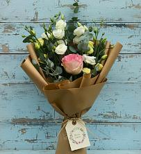 Букет цветов из:  Розы и Лизиантусы в Расшеватской