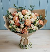 Букет цветов из:  Альстромерии и Розы в Расшеватской